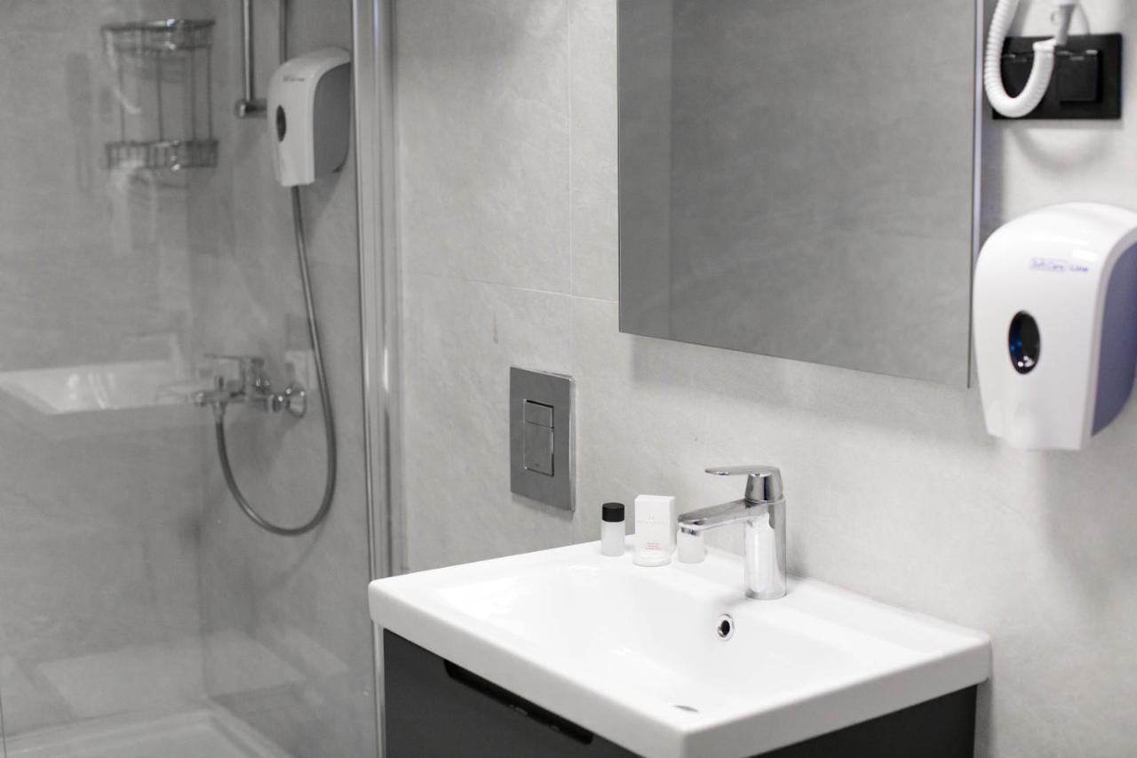 Methishotel Karsiyaka  エクステリア 写真