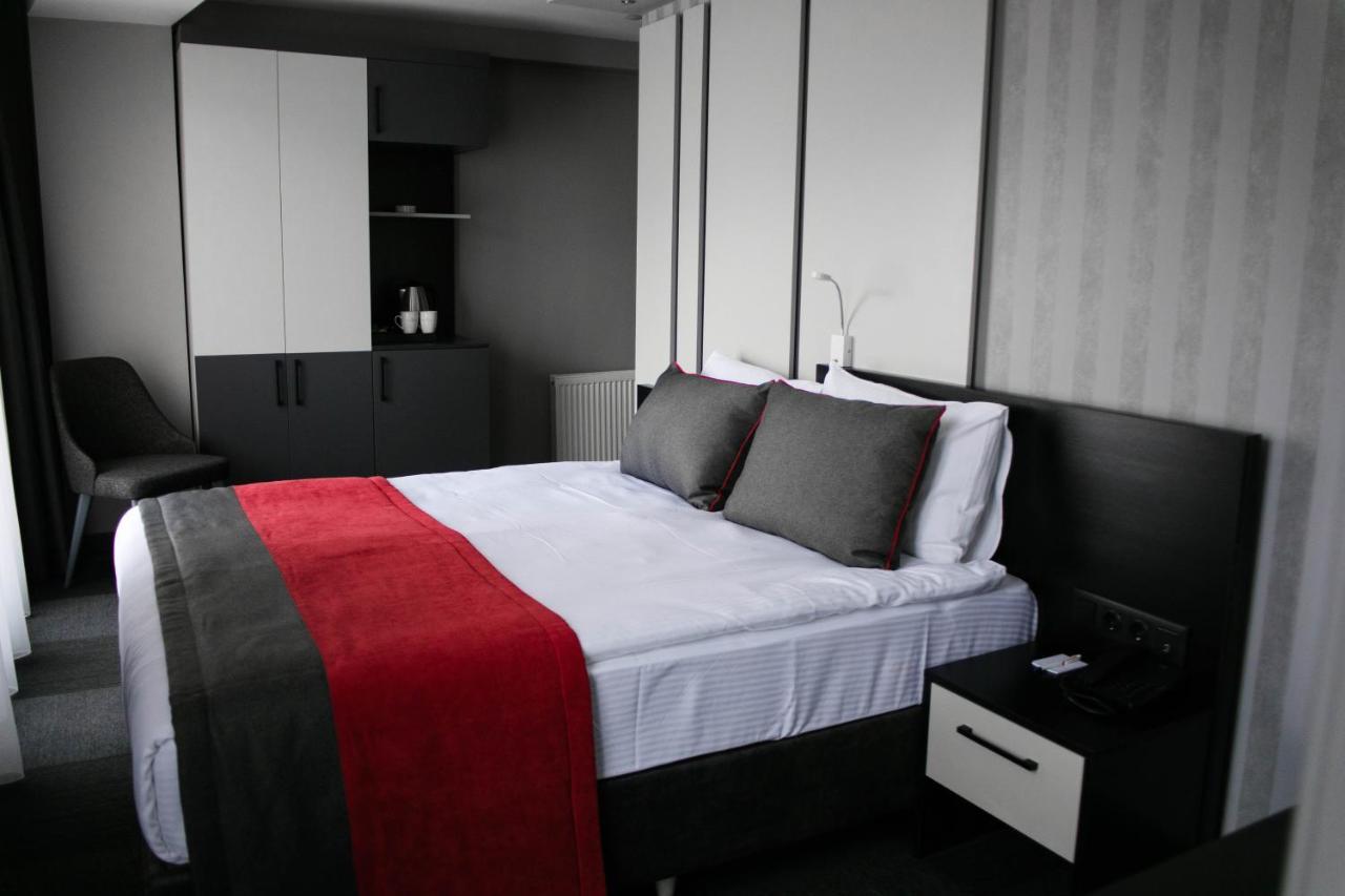 Methishotel Karsiyaka  エクステリア 写真
