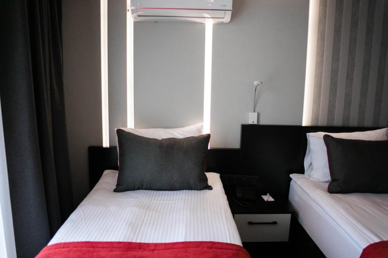 Methishotel Karsiyaka  エクステリア 写真