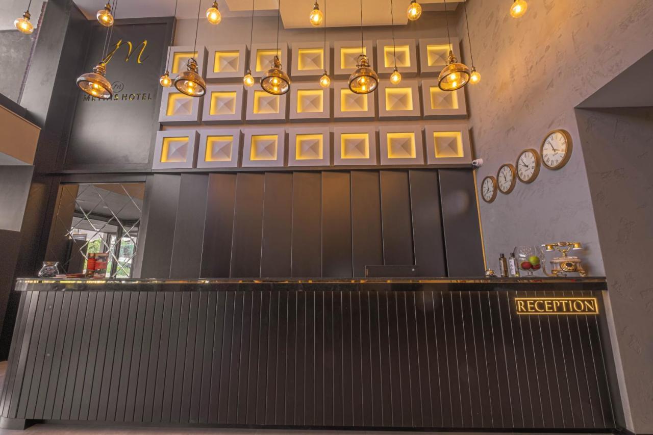 Methishotel Karsiyaka  エクステリア 写真